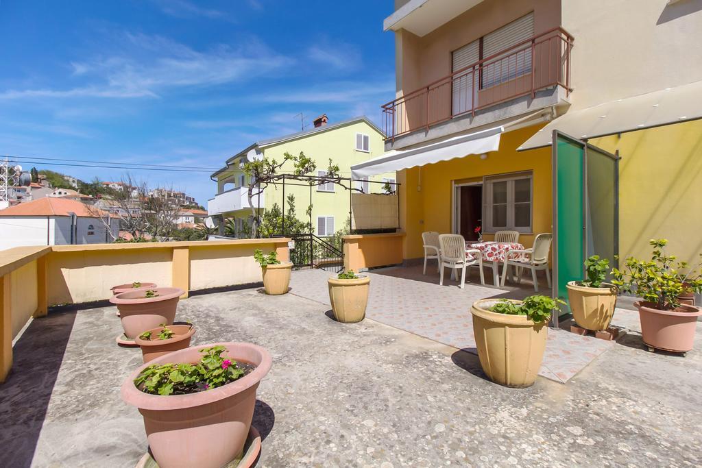 Apartment Oleander Mali Losinj Ngoại thất bức ảnh