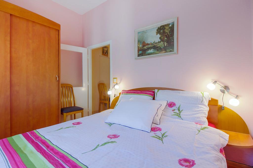Apartment Oleander Mali Losinj Ngoại thất bức ảnh